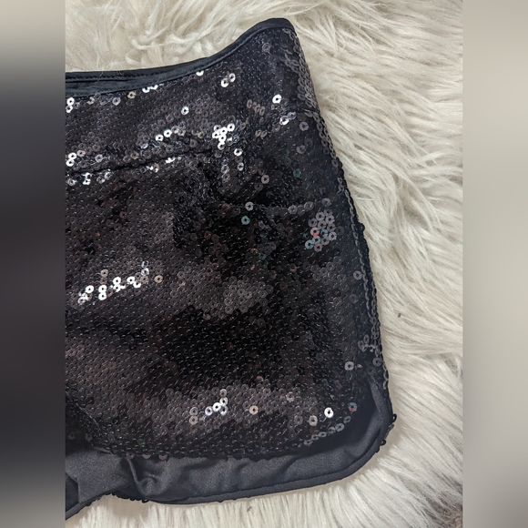 Forever 21 Black Sequins Shorts Size XS - Picture 3 of 6